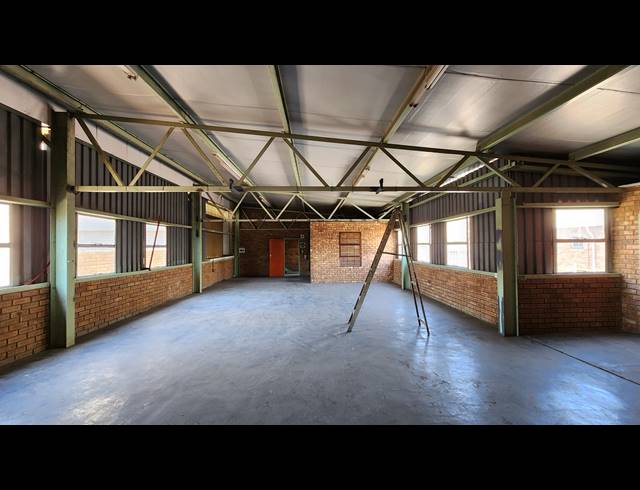 125M² WAREHOUSE TO LET IN SEBENZA